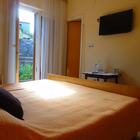 Guest House Jelsa Jelsa  Quarto foto