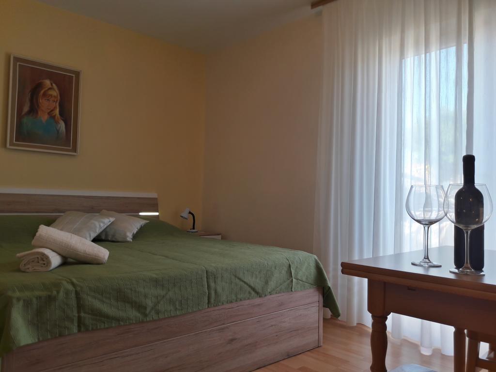 Guest House Jelsa Jelsa  Quarto foto
